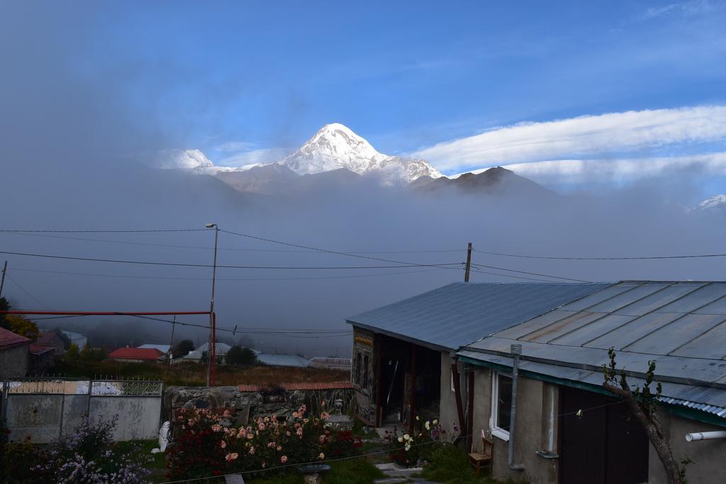 Qusha Guesthouse Meeting In The Mountains And Views Stepancminda Exteriér fotografie