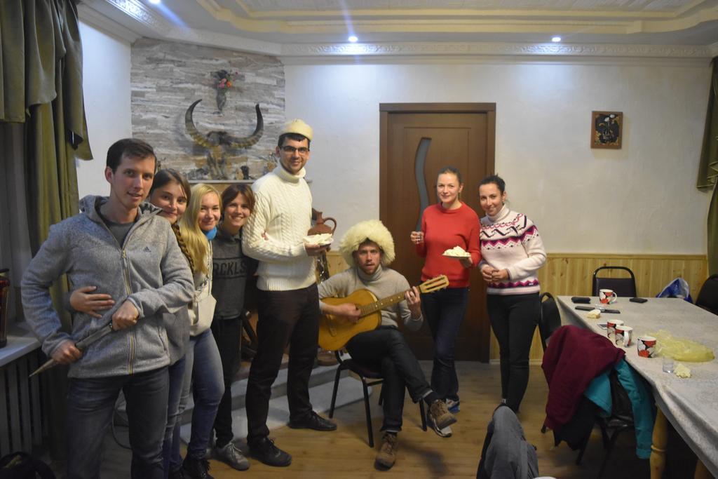 Qusha Guesthouse Meeting In The Mountains And Views Stepancminda Exteriér fotografie