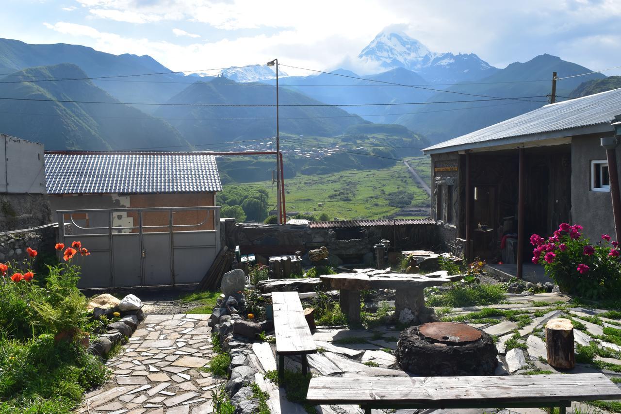 Qusha Guesthouse Meeting In The Mountains And Views Stepancminda Exteriér fotografie